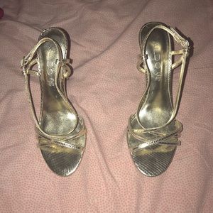 Aldo gold heels!